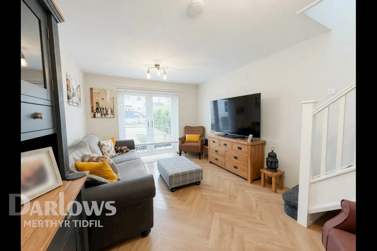 Monmouth Drive, Merthyr Tydfil, photo 3