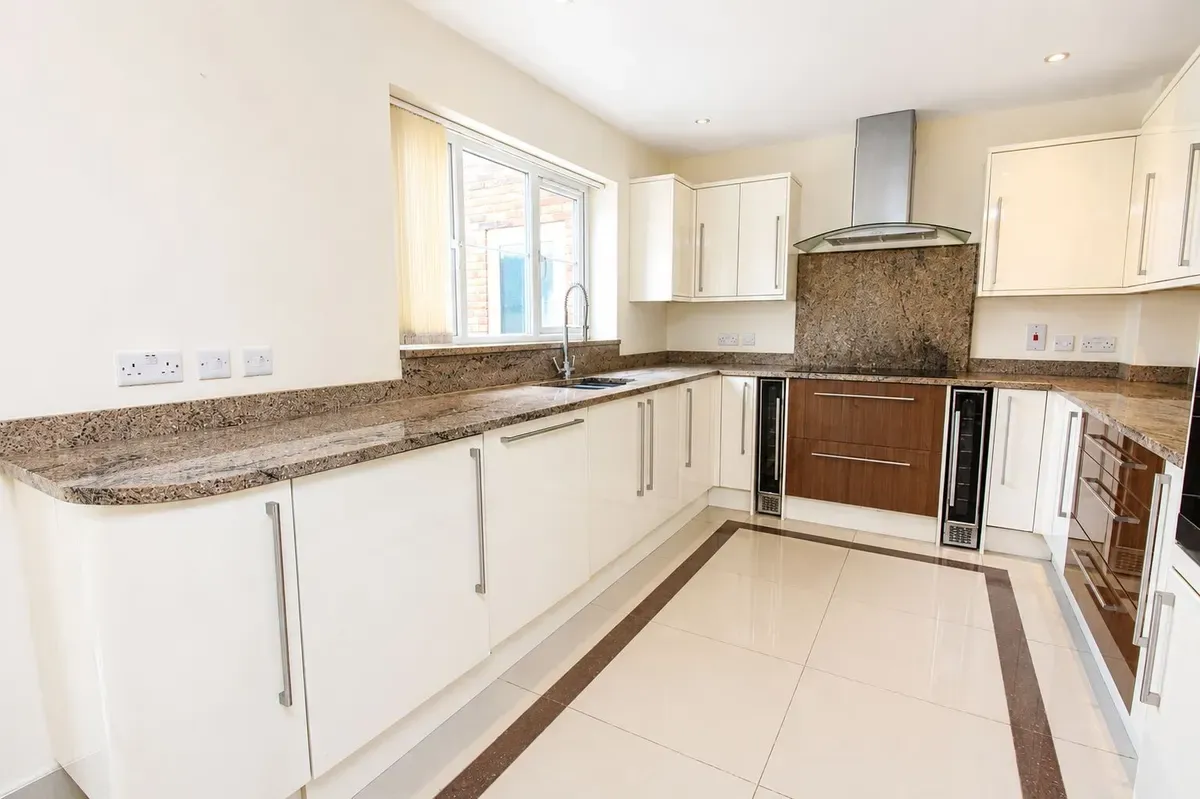 Hitchin Road, Stotfold, SG5, photo 4