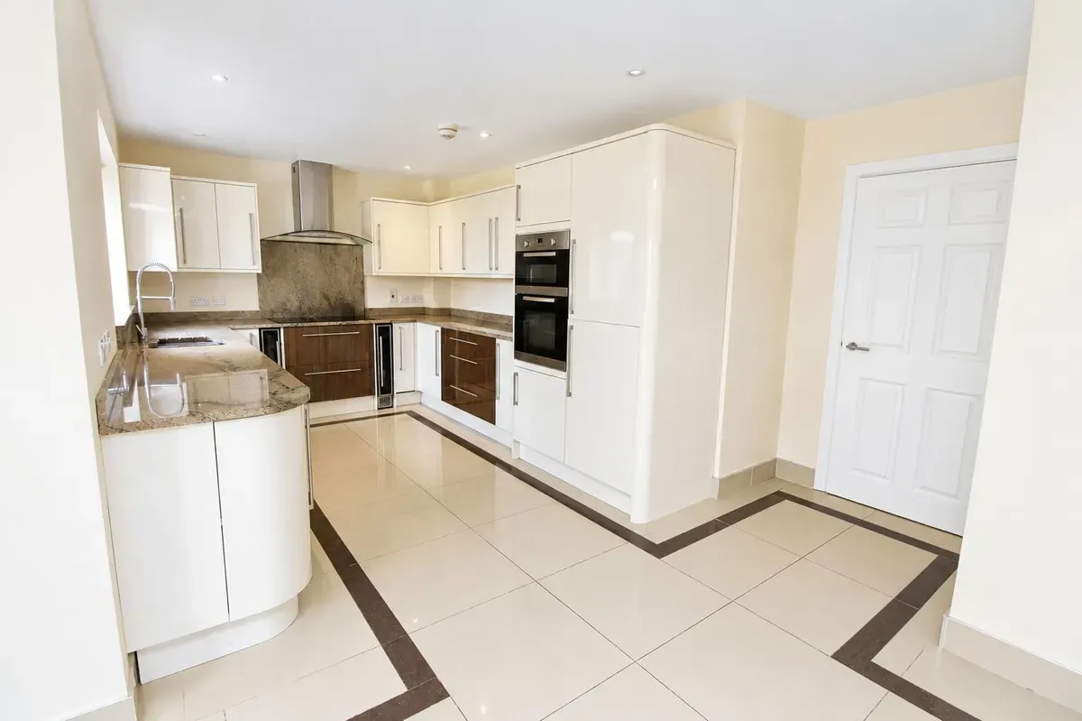 Hitchin Road, Stotfold, SG5, photo 2