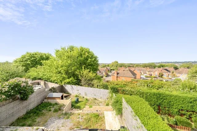 Southernwood Drive, Swindon, SN2, photo 17