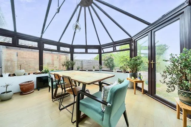 Southernwood Drive, Swindon, SN2, photo 13