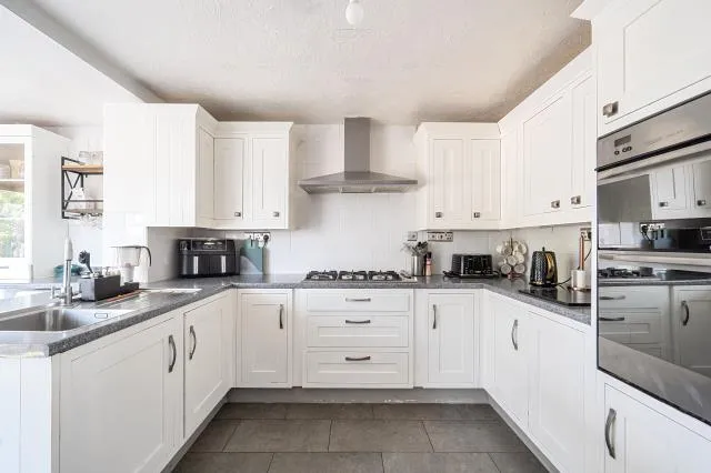 Southernwood Drive, Swindon, SN2, photo 5