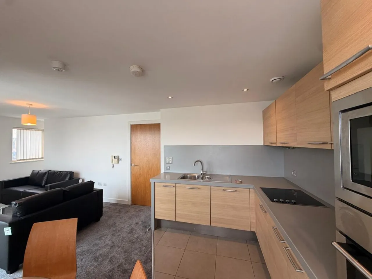 Britton House, Lord Street, Green Quarter, M4, photo 4