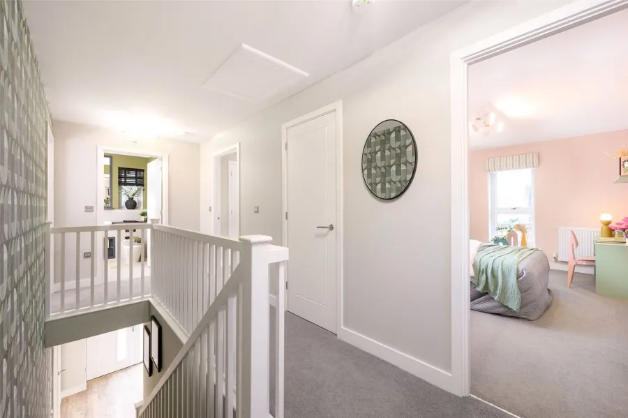 with 4 bedrooms in London Road, Newport, CB11, photo 9
