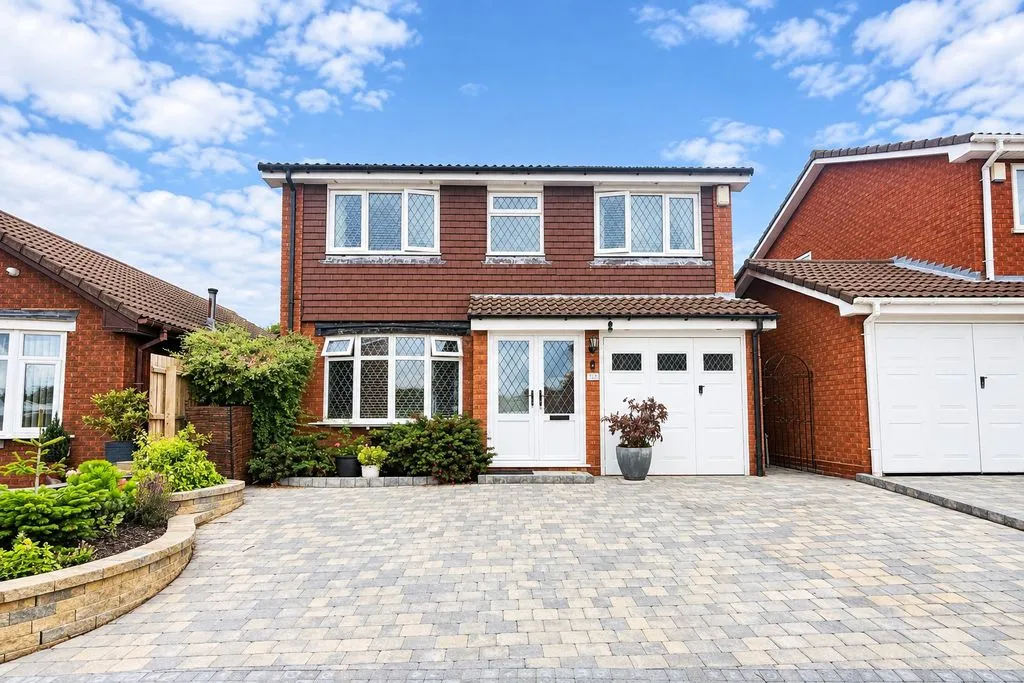 4 bed house for sale, Whittleford Grove, Birmingham, B36