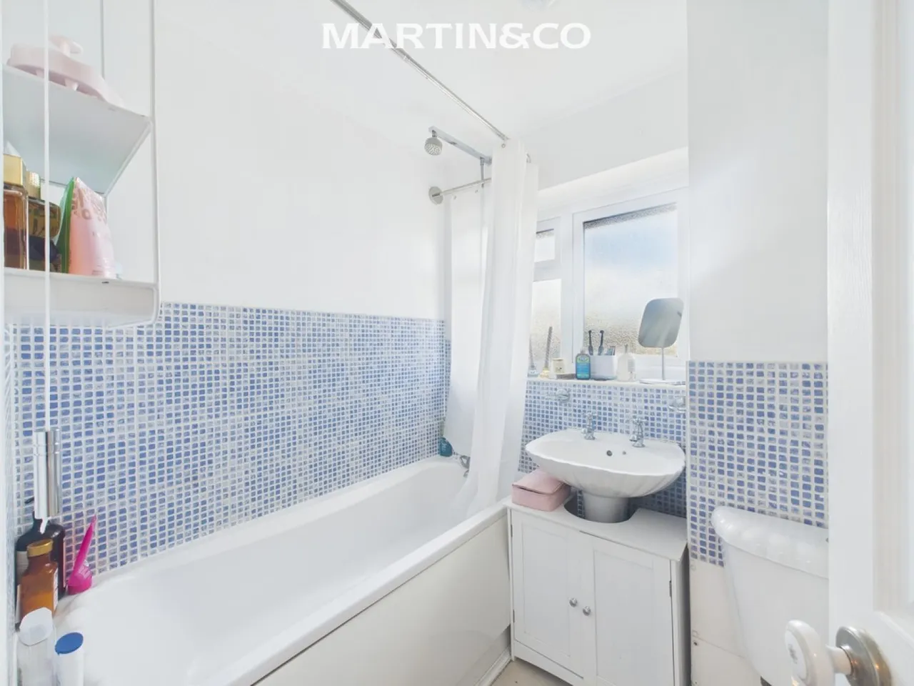 Ashridge Road, photo 12