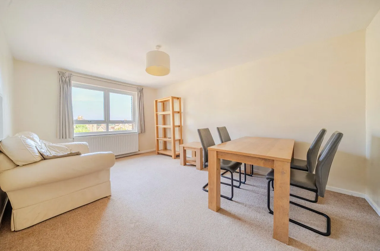 Harvey Road, Guildford, GU1, photo 2