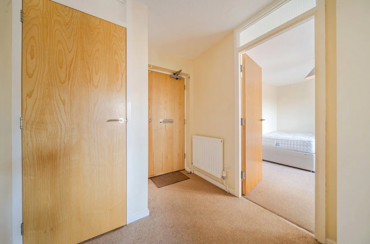 Harvey Road, Guildford, GU1, photo 7