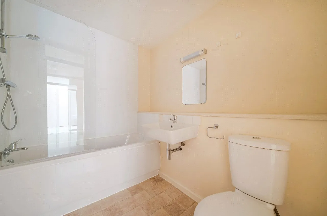 Harvey Road, Guildford, GU1, photo 8