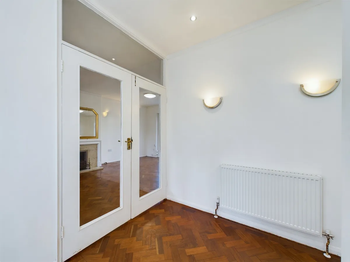 Ravenswood Court, Kingston Upon Thames, KT2, photo 8