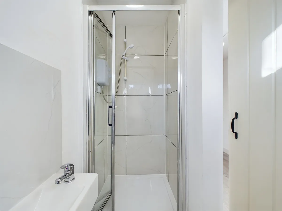 Ravenswood Court, Kingston Upon Thames, KT2, photo 20