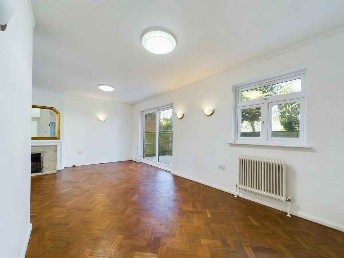 Ravenswood Court, Kingston Upon Thames, KT2, photo 11