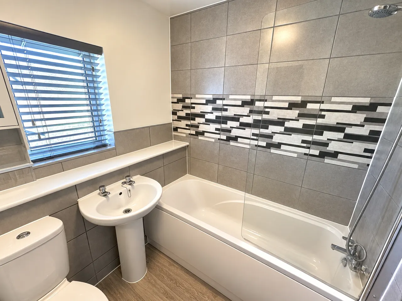 Ensign Drive, Silver Sub, PO13, photo 6