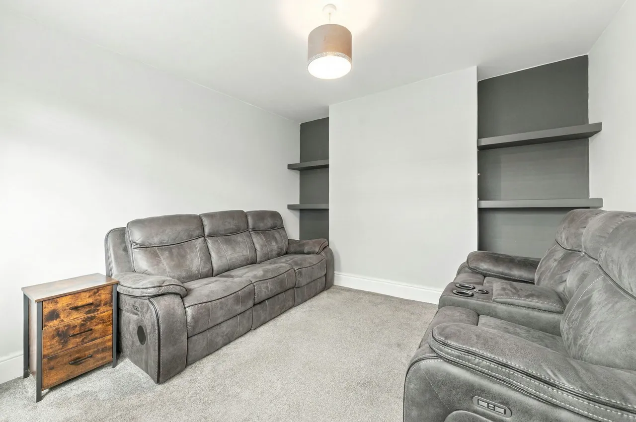 Pendas Way, Leeds, LS15, photo 3
