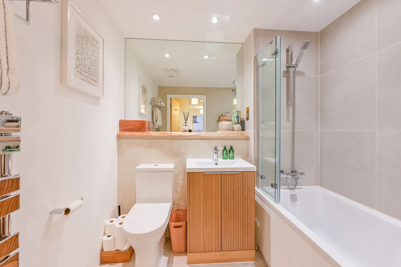 56 Vickerys Wharf, 87 Stainsby Road, London, photo 6