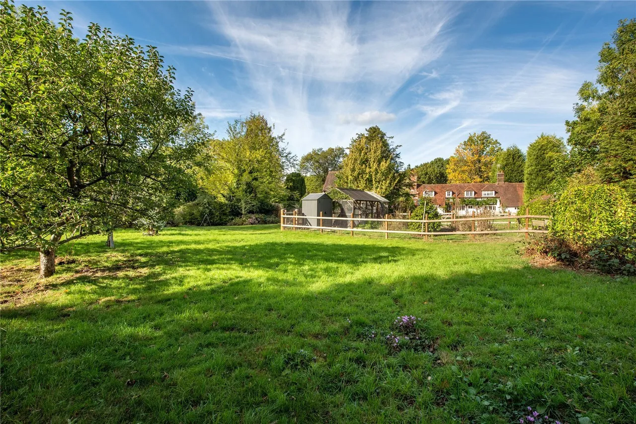 Parkgate Road, Newdigate, RH5, photo 18