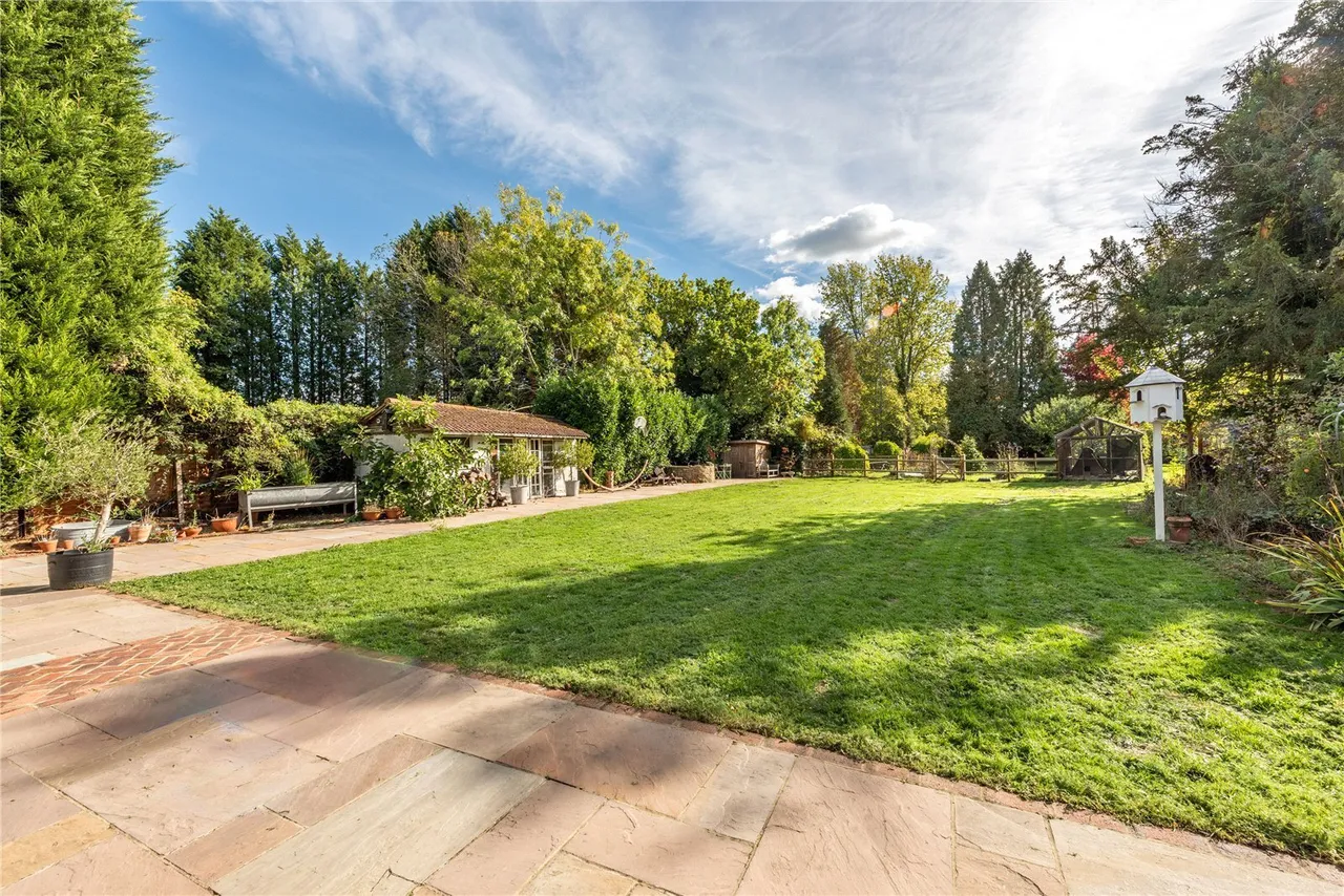 Parkgate Road, Newdigate, RH5, photo 3