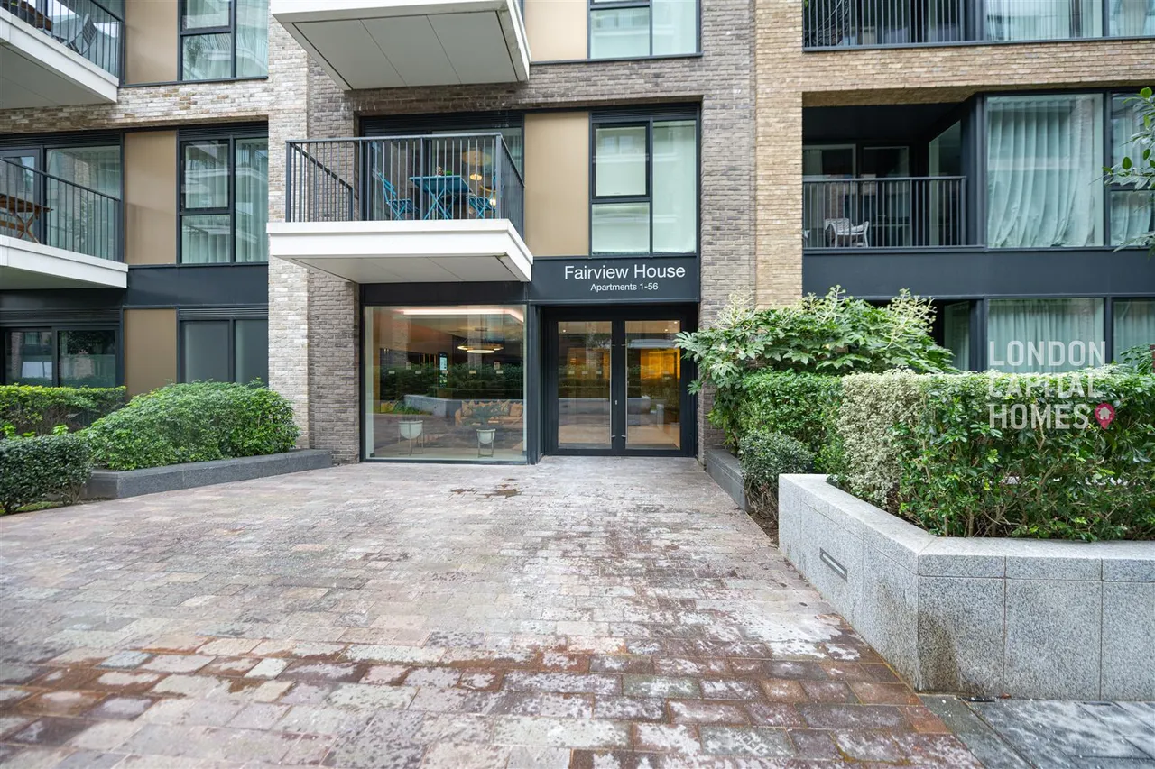 Lockgate Road, London, photo 14