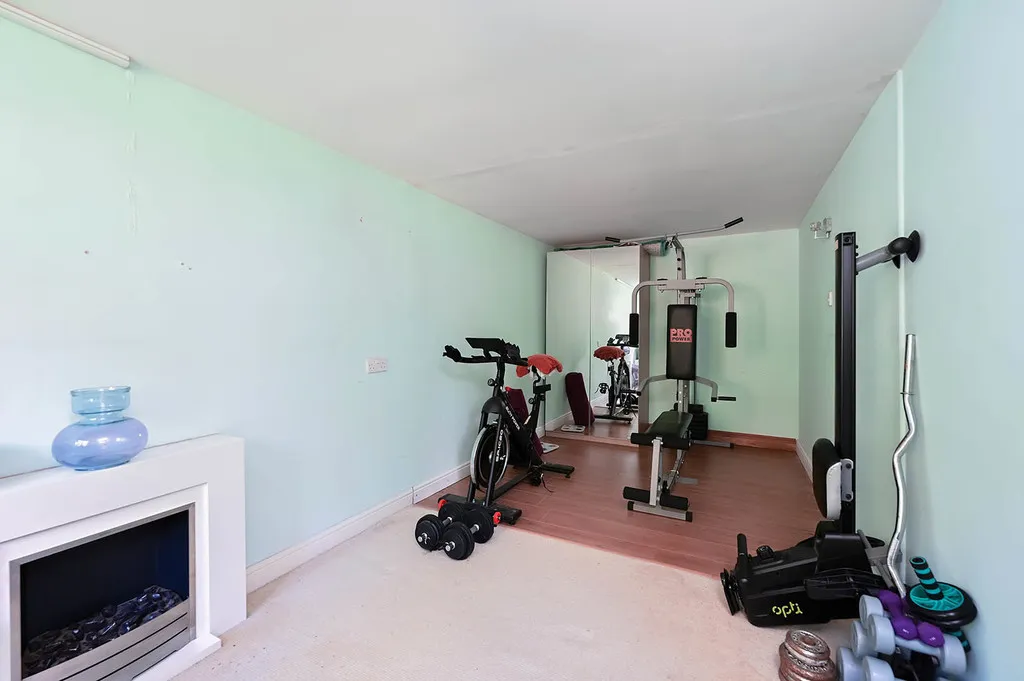 Ashbury Drive, Blackwater, GU17, photo 11