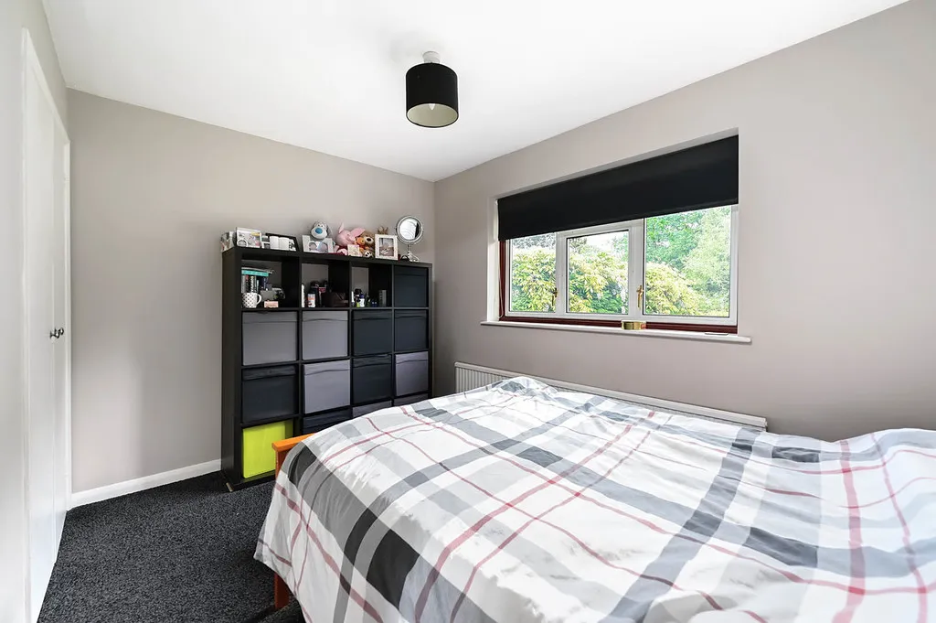 Ashbury Drive, Blackwater, GU17, photo 9