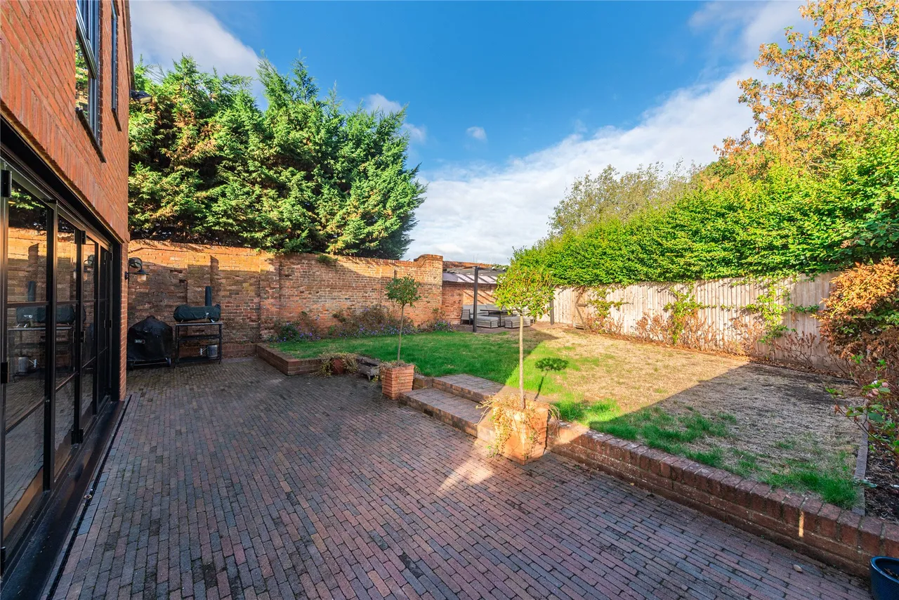 Priory Street, Newport Pagnell, MK16, photo 17
