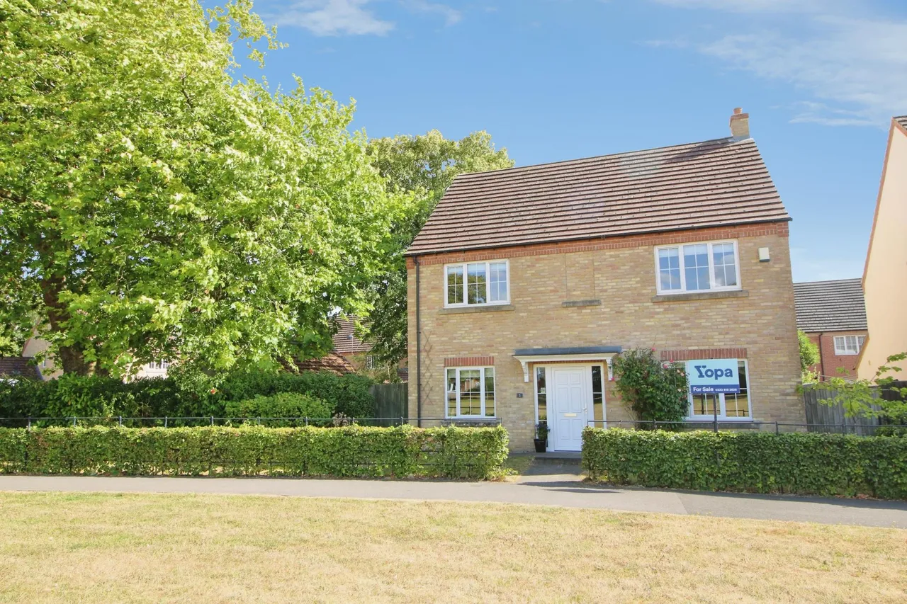 4 bed house for sale, Augustus Walk, Caistor, LN7