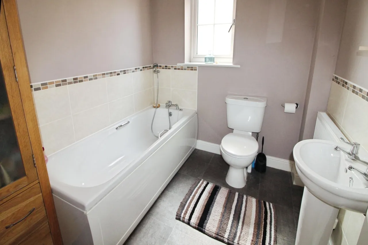 Augustus Walk, Caistor, LN7, photo 28