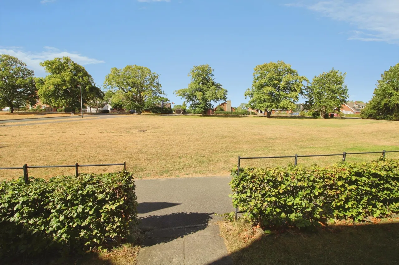 Augustus Walk, Caistor, LN7, photo 29