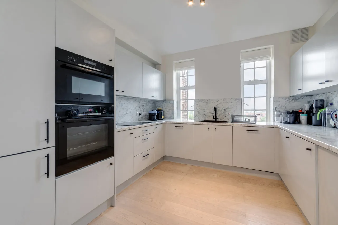 Finchley Road, Hampstead, NW3, photo 3