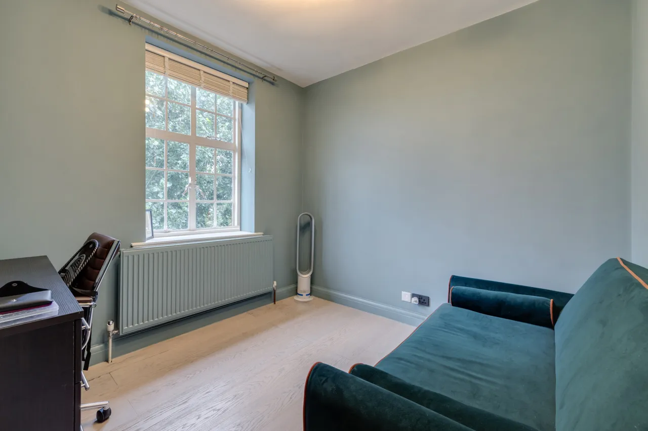 Finchley Road, Hampstead, NW3, photo 9