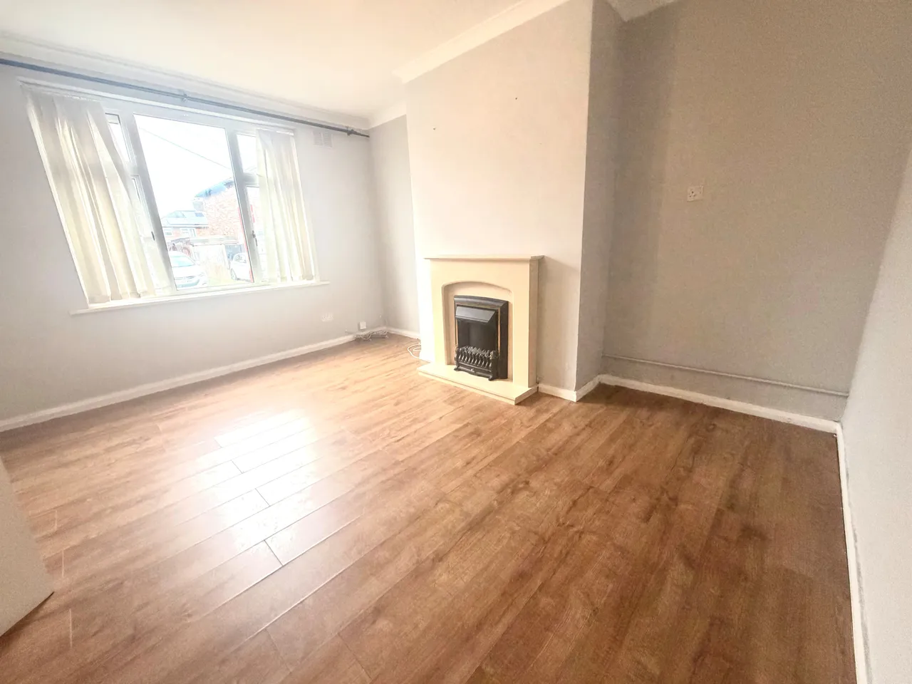 Molyneux Avenue, Warrington, WA5 0DP, photo 2