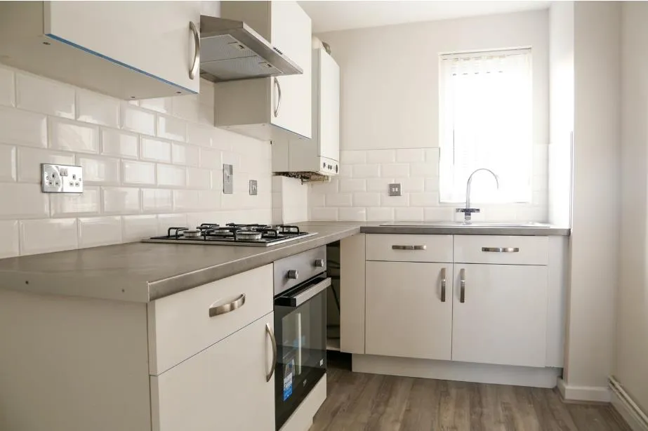 Francine Close, Liverpool, L3, photo 3