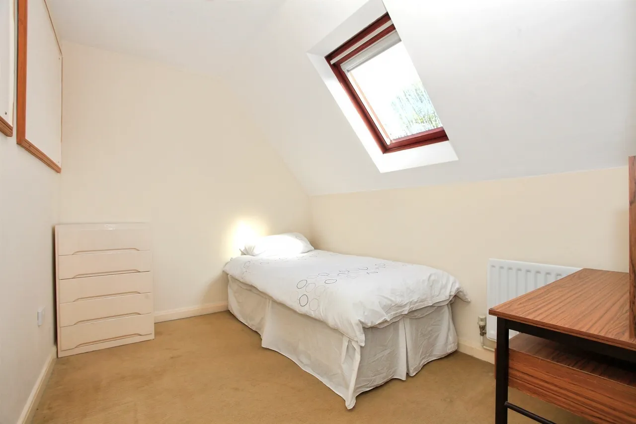 High Street, Peterborough, PE5, photo 14