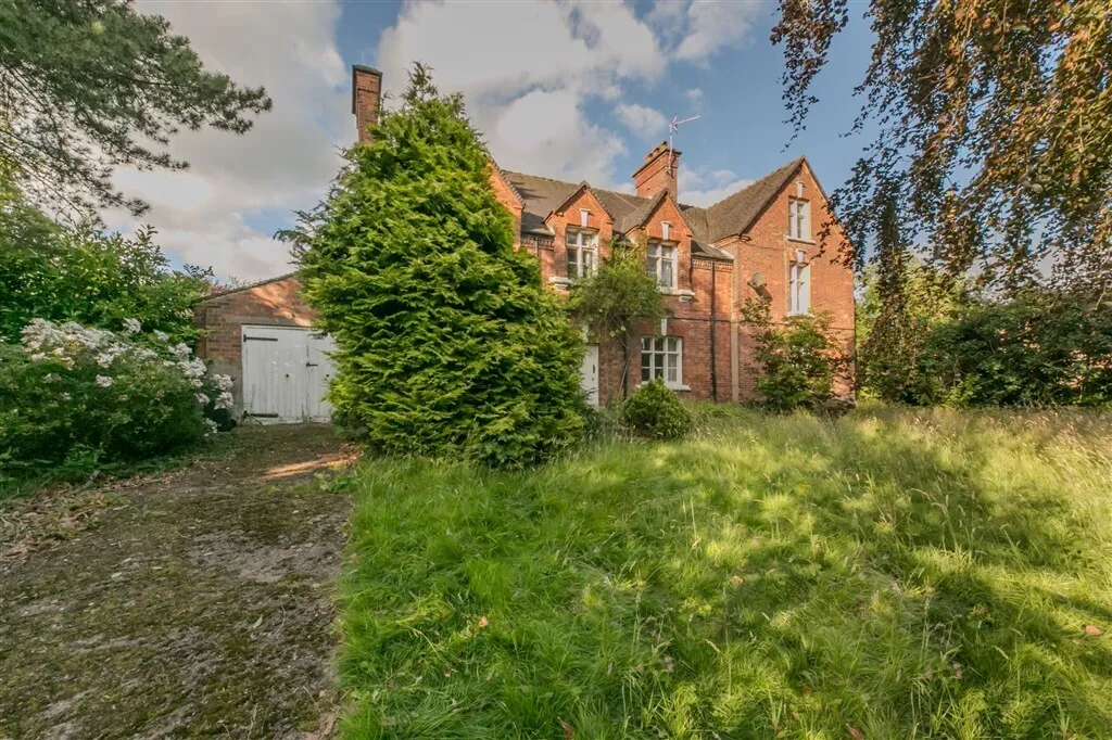 5 bed house for sale — Old Road, Tean, STOKE-ON-TRENT