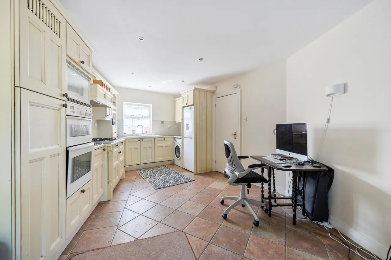 Hampton Lane, Solihull, B91, photo 8