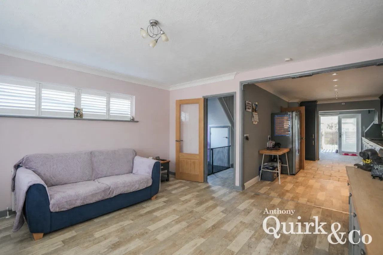 Labworth Road, Canvey Island, SS8, photo 4