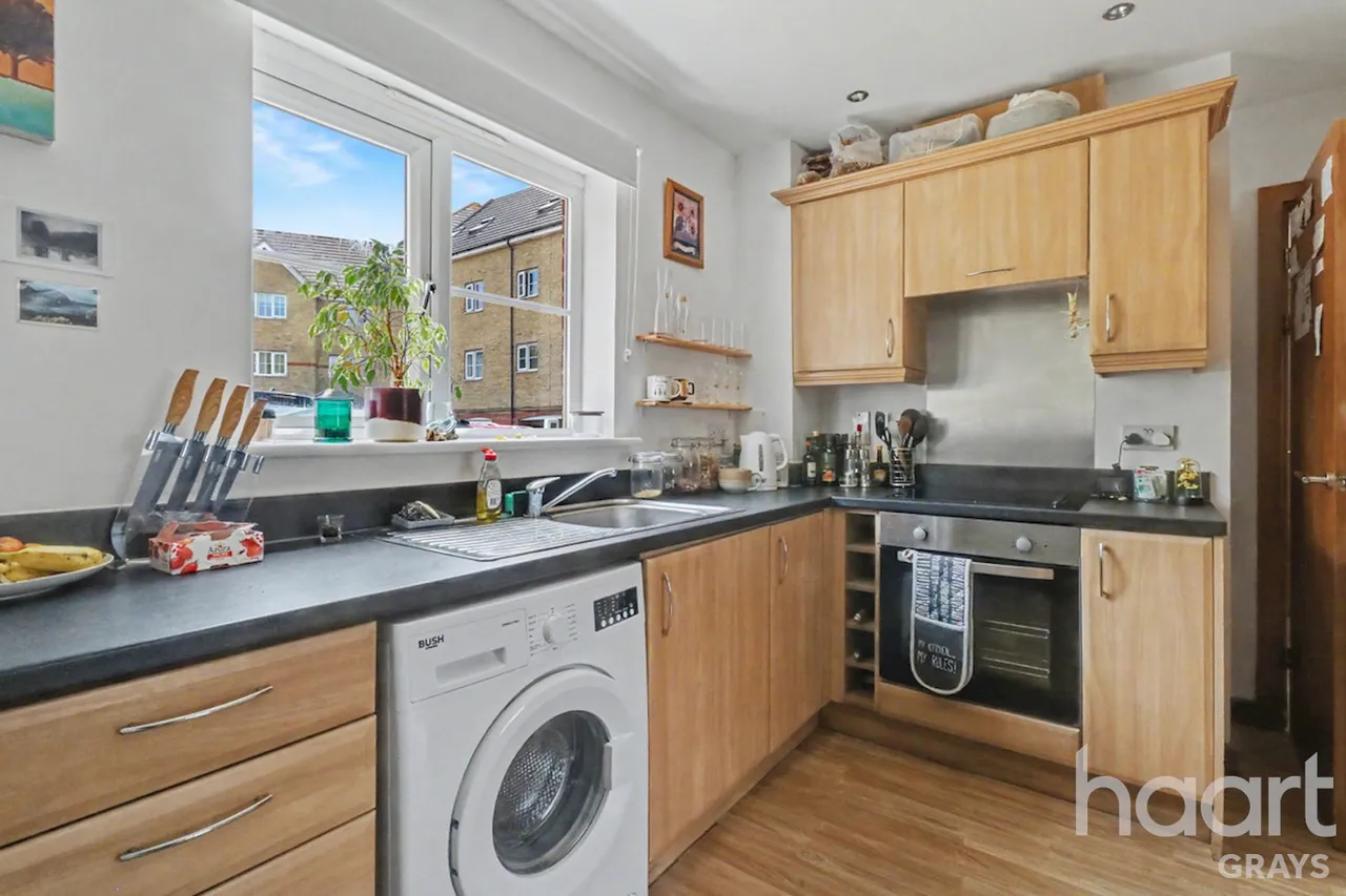 Kendal, Purfleet, RM19, photo 4
