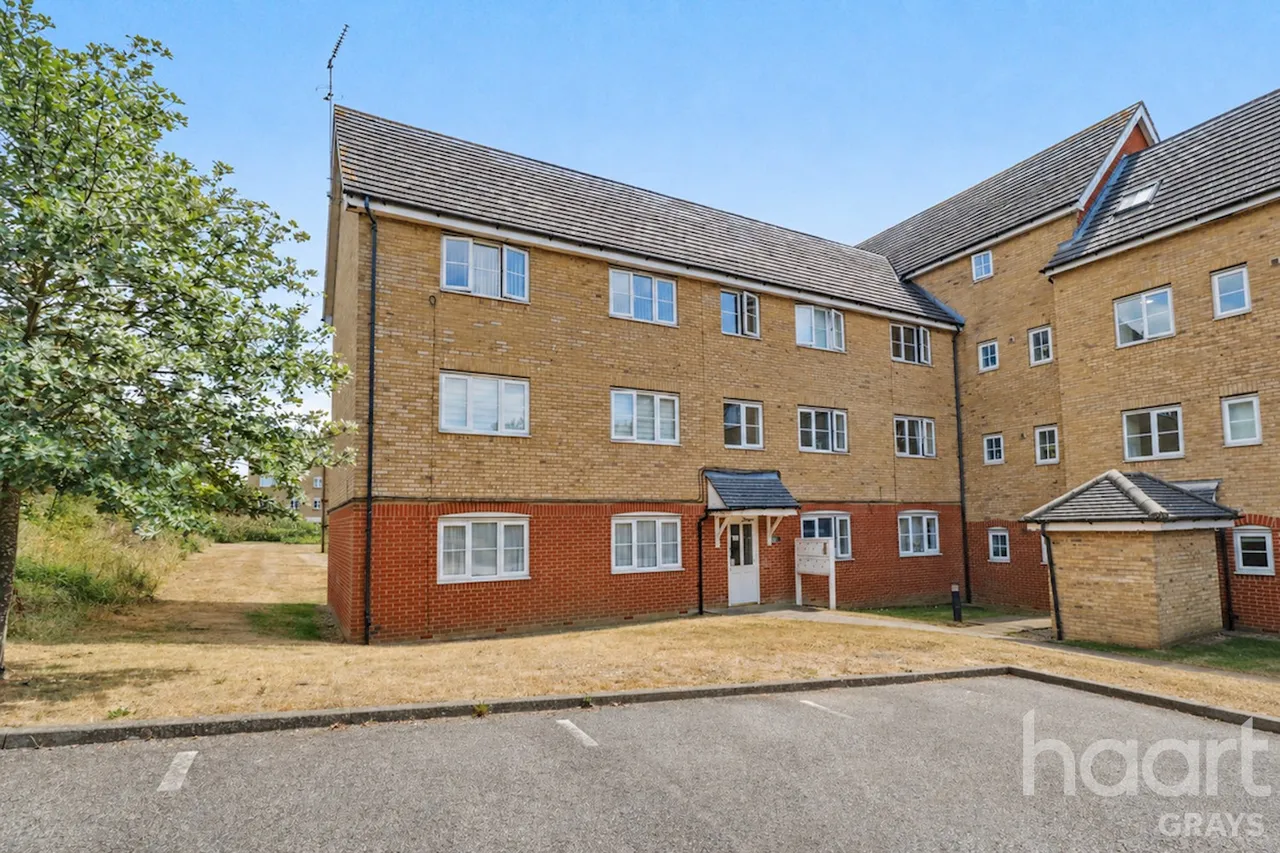 1 bed flat for sale, Kendal, Purfleet, RM19