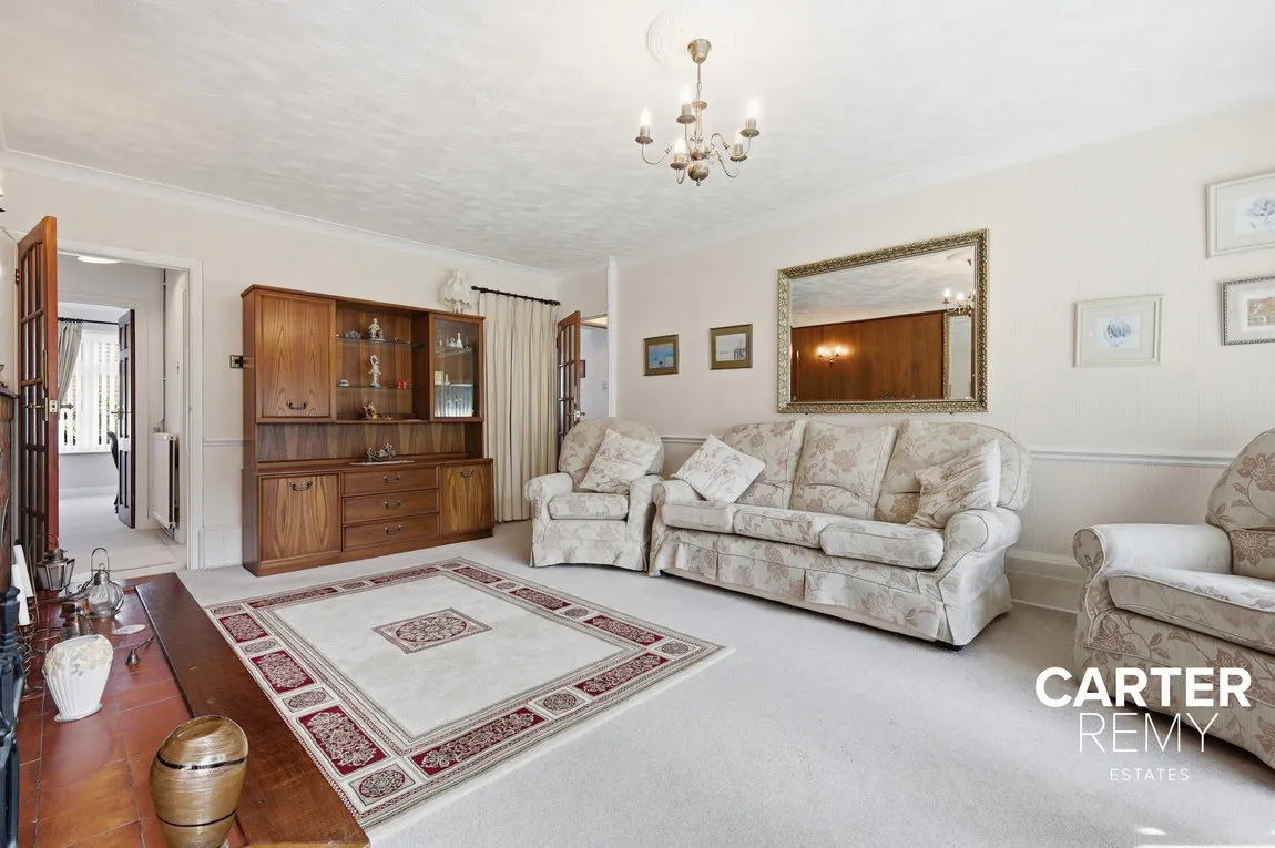 Woodward Close, Grays, RM17 5RP, photo 6