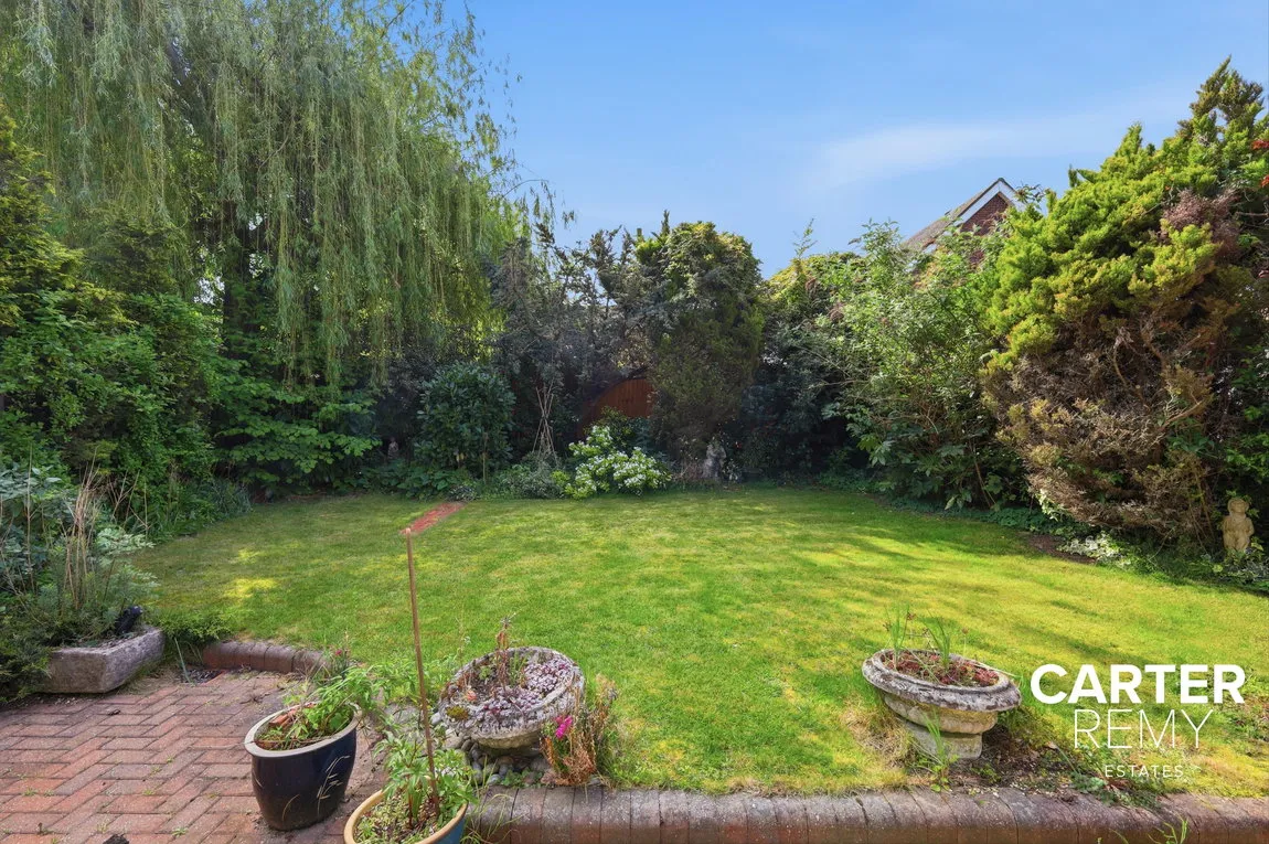 Woodward Close, Grays, RM17 5RP, photo 4