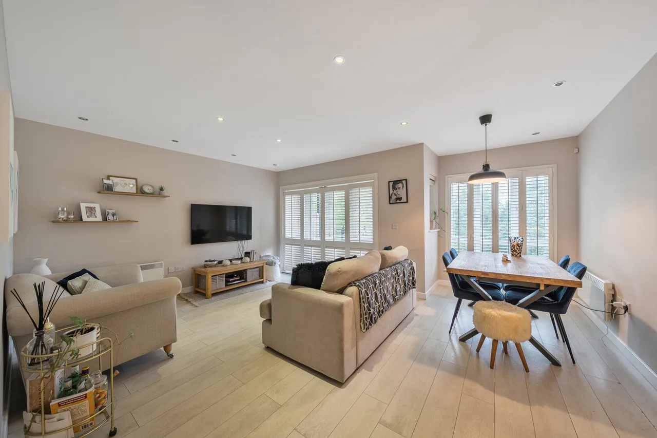 2 bed flat for sale — St. Georges Way, London, SE15