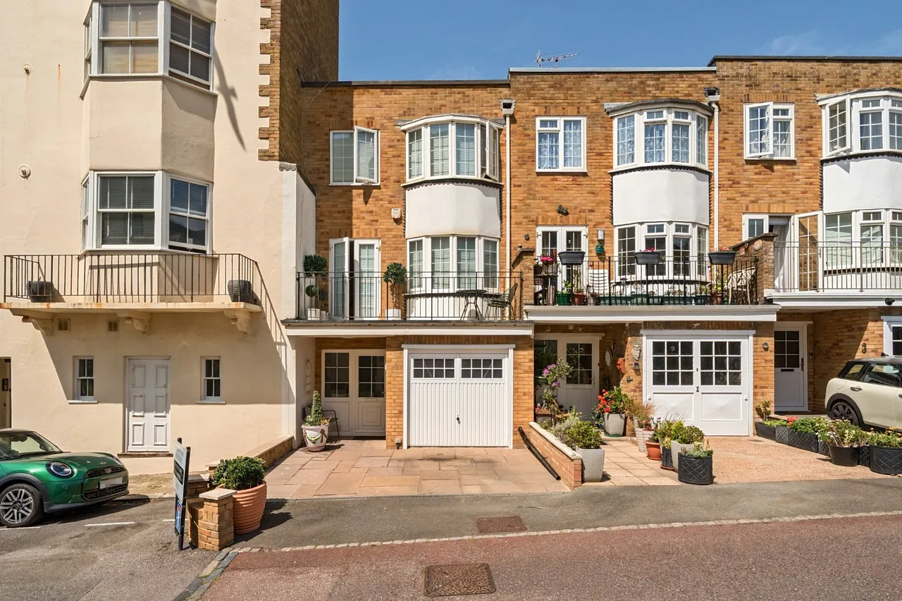 3 bed house for sale, Seymour Square, Brighton, BN2