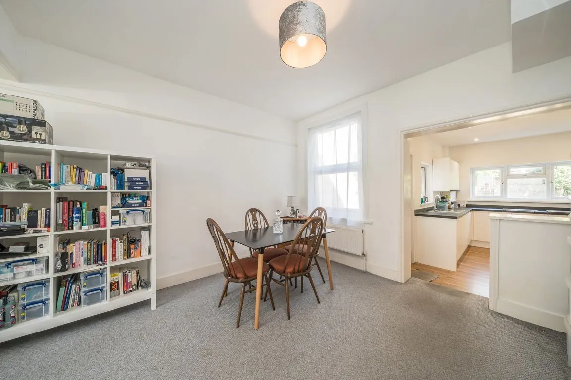 Cromwell Road, TW13, photo 3