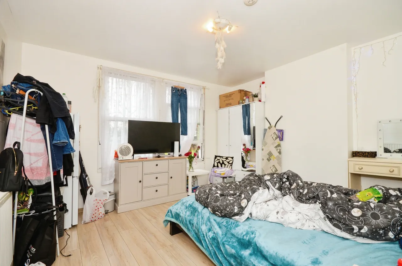 Vicarage Road, Watford, WD18, photo 15
