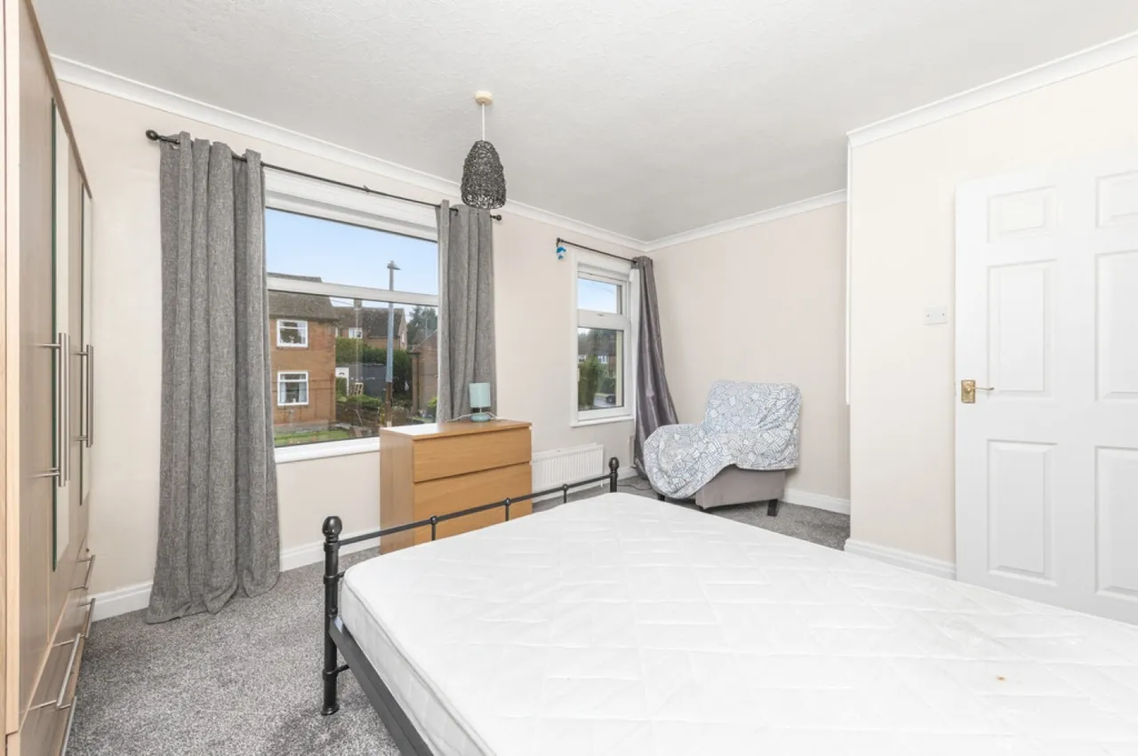 Sandene Drive, Crosland Moor, photo 5
