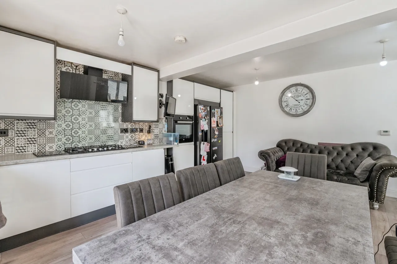 Brentwood Road, Grays, Essex, RM16, photo 11