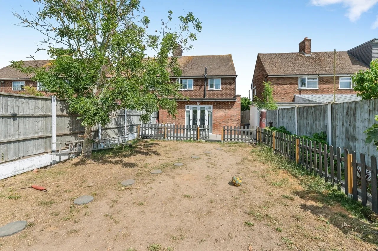 Brentwood Road, Grays, Essex, RM16, photo 20