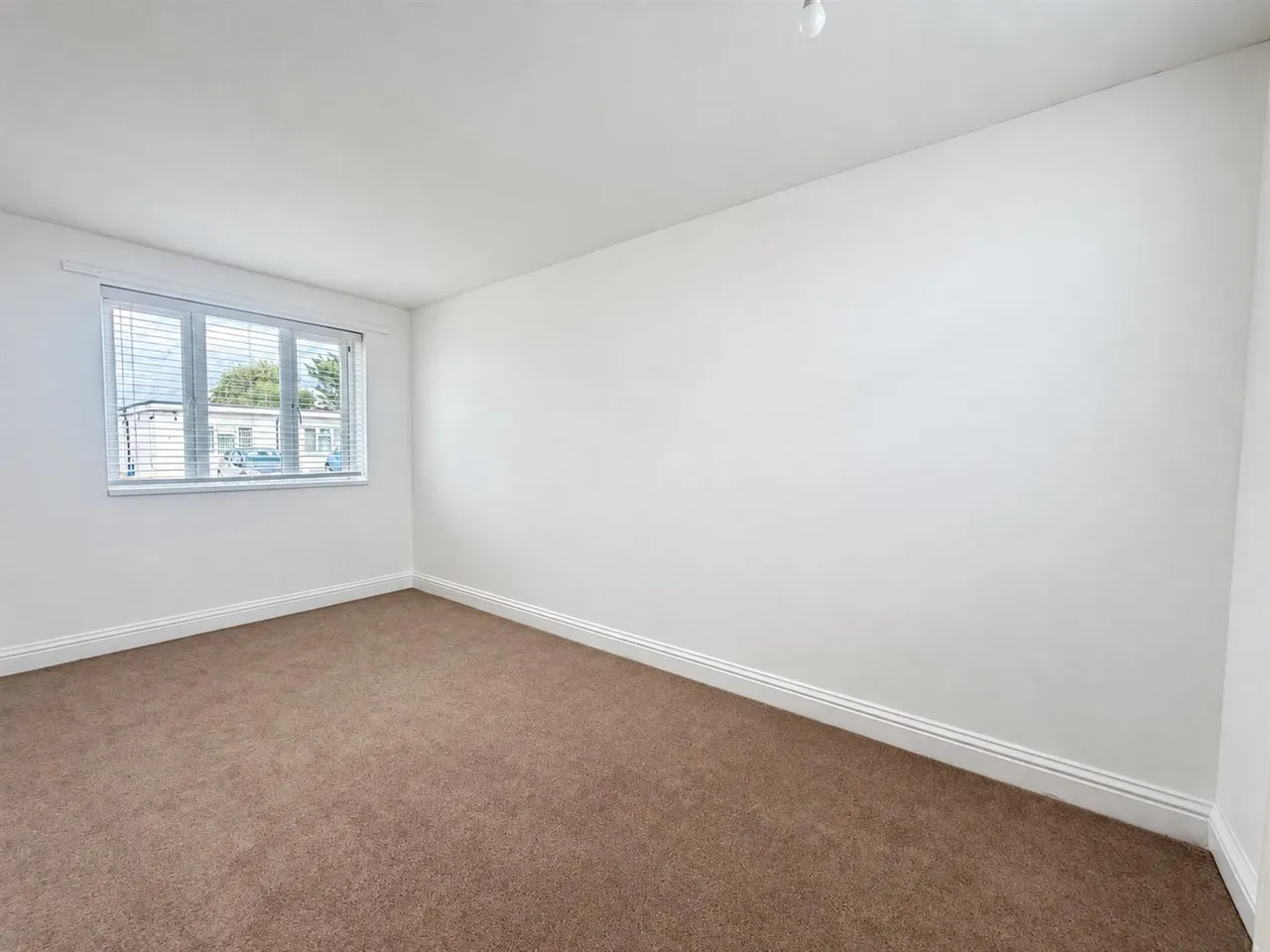 Camber Drive, Pevensey Bay, Pevensey, BN24 6RN, photo 8