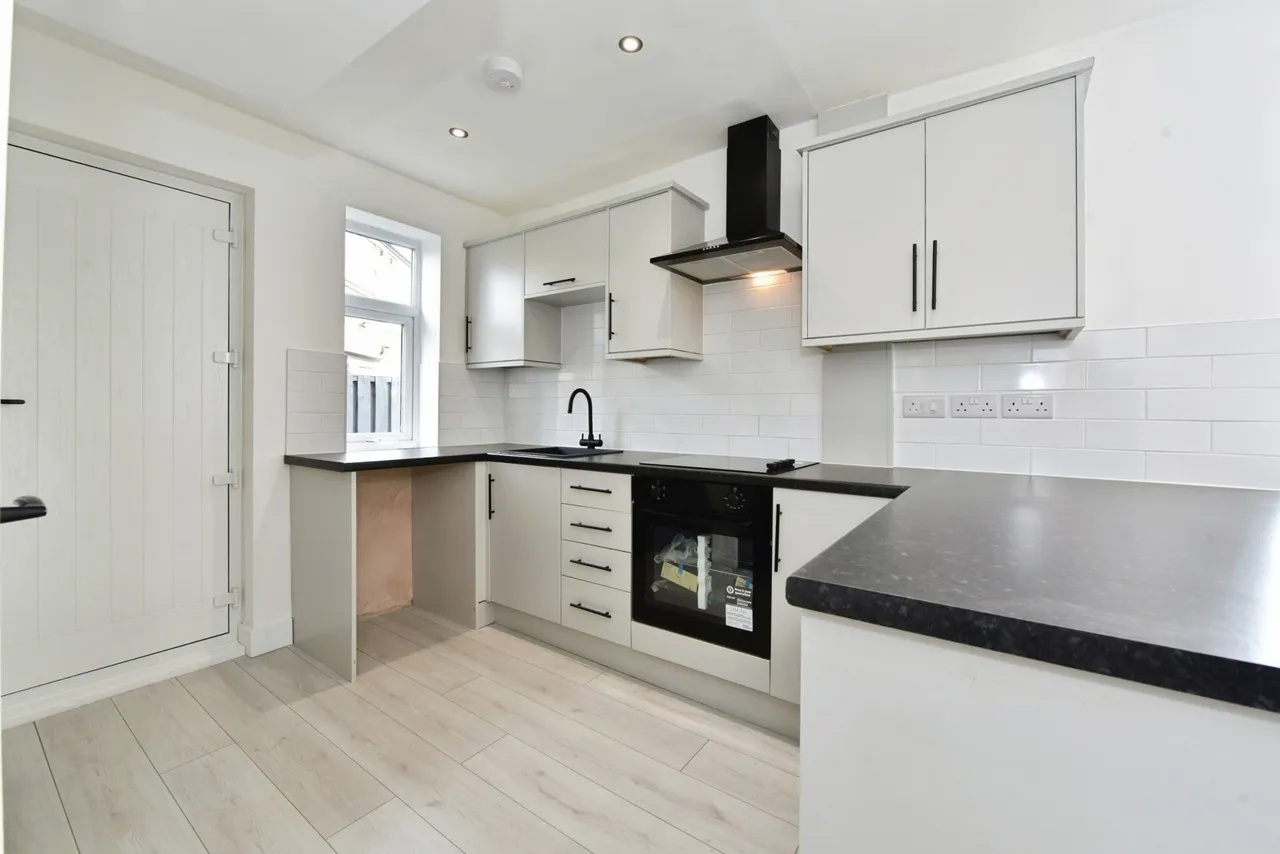 Coalbrook Grove, Sheffield, South Yorkshire, S13, photo 2