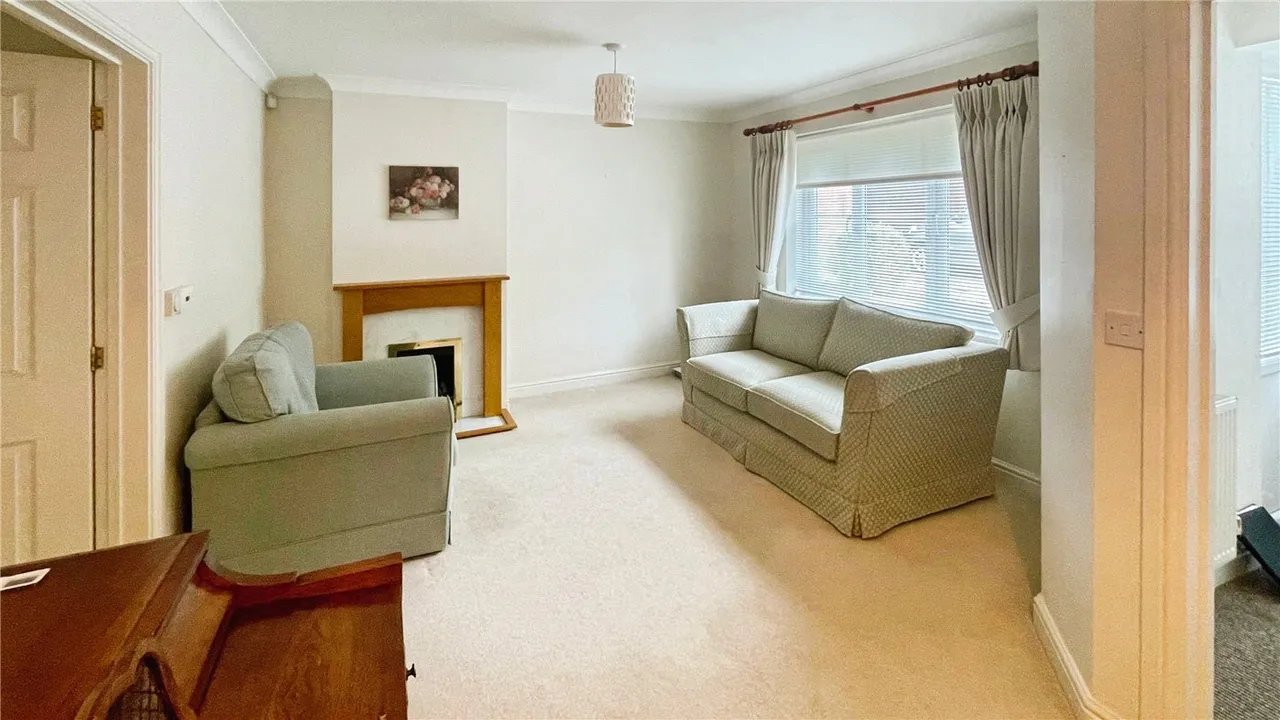 Clopton Close, Stratford-upon-Avon, CV37, photo 3